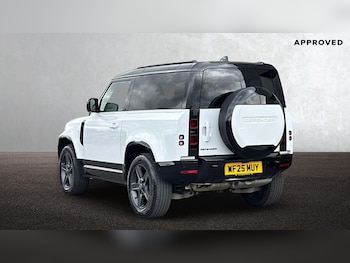 Used Land Rover Defender 2025 for sale - 78543082: Photo