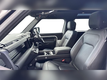 Used Land Rover Defender 2025 for sale - 78543082: Photo