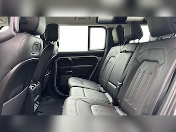 Used Land Rover Defender 2021 for sale - 78764453: Photo