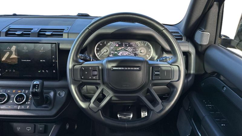 Used Land Rover Defender 2023 for sale - 77339858: Photo 15