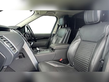 Used Land Rover Discovery 2021 for sale - 77983638: Photo