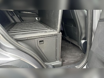 Used Land Rover Discovery 2021 for sale - 77983638: Photo