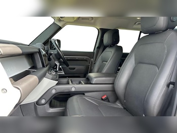 Used Land Rover Defender 2023 for sale - 78226658: Photo