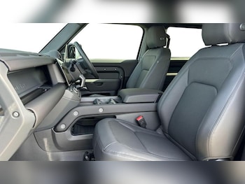 Used Land Rover Defender 2026 for sale - 79329915: Photo