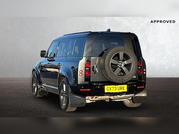 Used Land Rover Defender 2023 for sale - 77350020: Photo