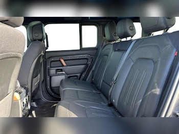 Used Land Rover Defender 2023 for sale - 77529181: Photo