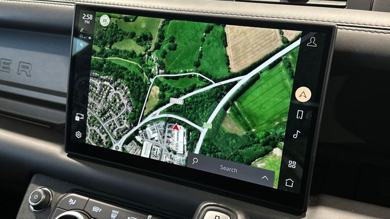 Used Land Rover Defender 2024 for sale - 77339820: Photo 11