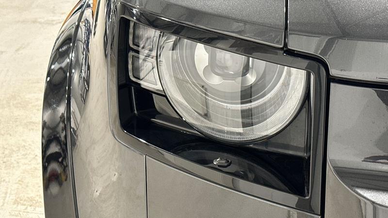 Used Land Rover Defender 2024 for sale - 77339820: Photo 17