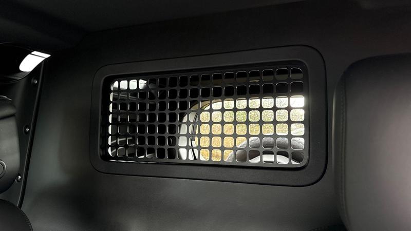 Used Land Rover Defender 2024 for sale - 77339820: Photo 4