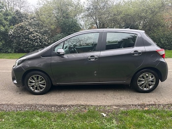 Used Toyota Yaris 2020 for sale - 78600023: Photo