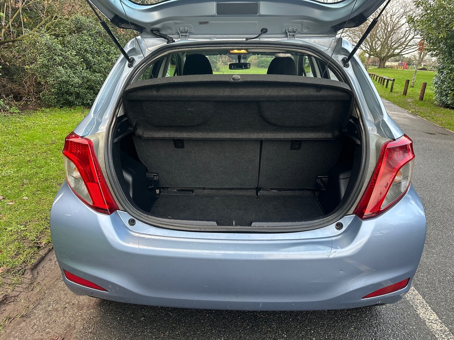 Used Toyota Yaris 2012 for sale - 77171154: Photo 12