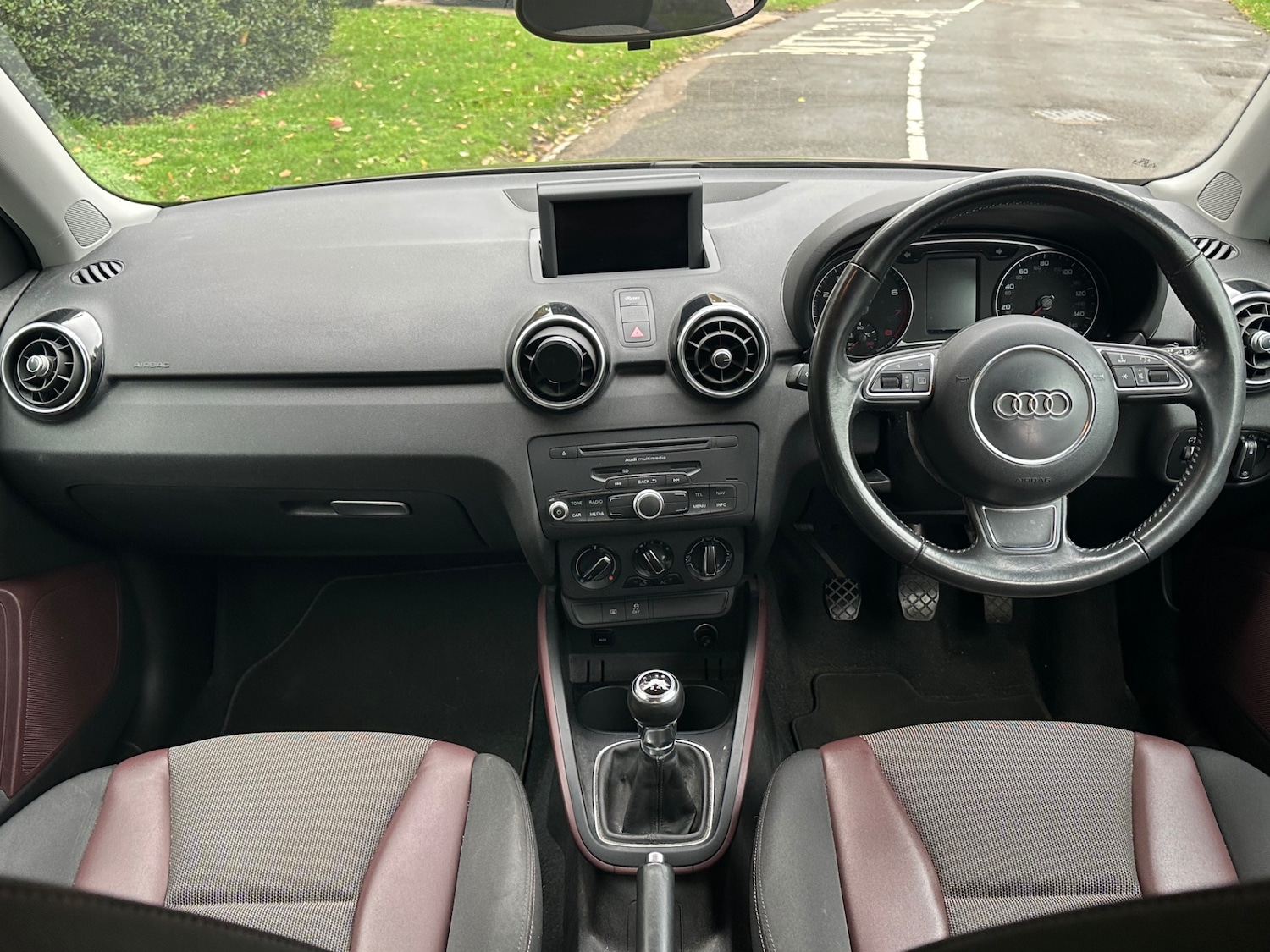 Used Audi A1 2013 for sale - 76497618: Photo 6