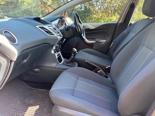 Used Ford Fiesta 2010 for sale - 76007012: Photo 11