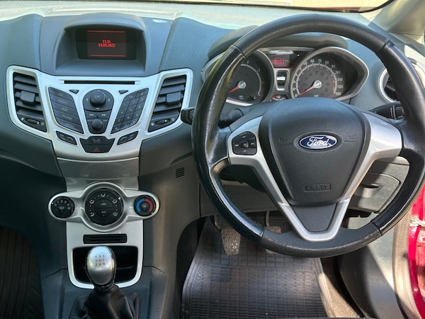 Used Ford Fiesta 2010 for sale - 76007012: Photo 15