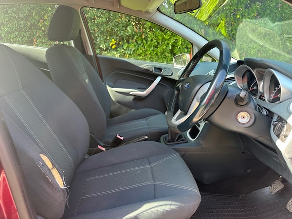 Used Ford Fiesta 2010 for sale - 76007012: Photo 19