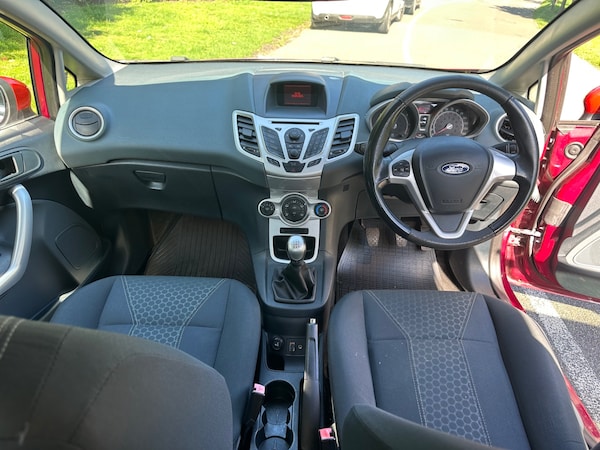 Used Ford Fiesta 2010 for sale - 76007012: Photo 5