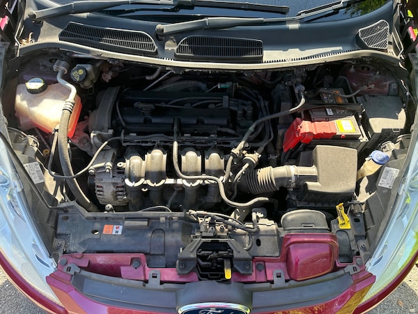 Used Ford Fiesta 2010 for sale - 76007012: Photo 9