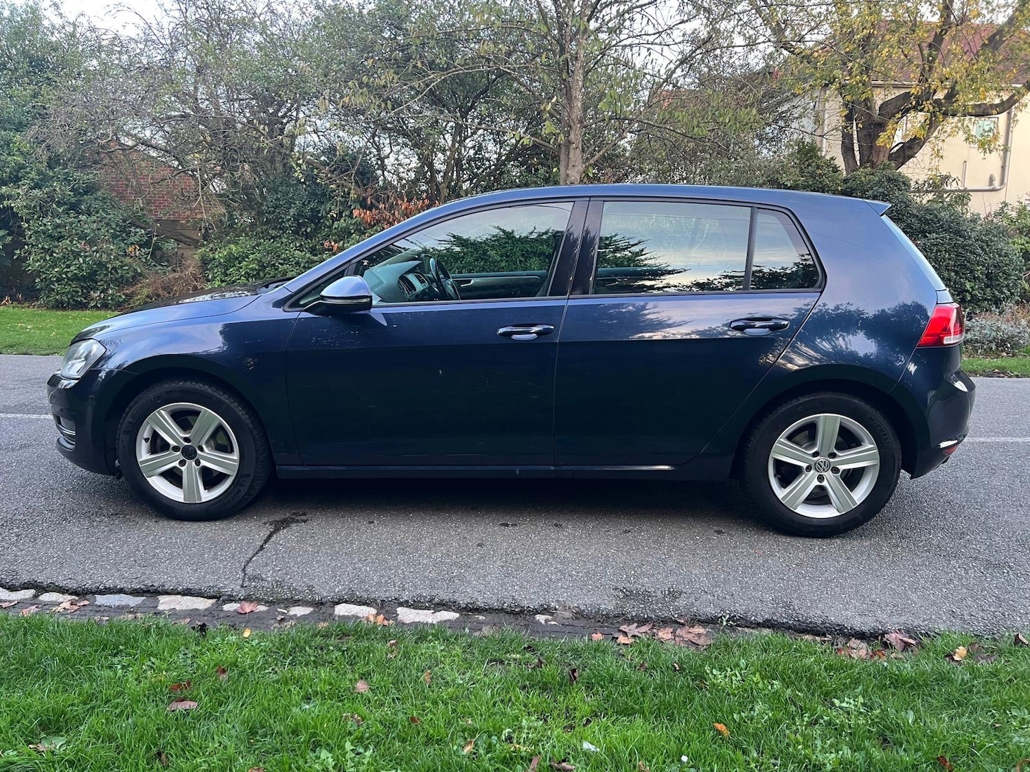 Used Volkswagen Golf 2015 for sale - 76560672: Photo 2