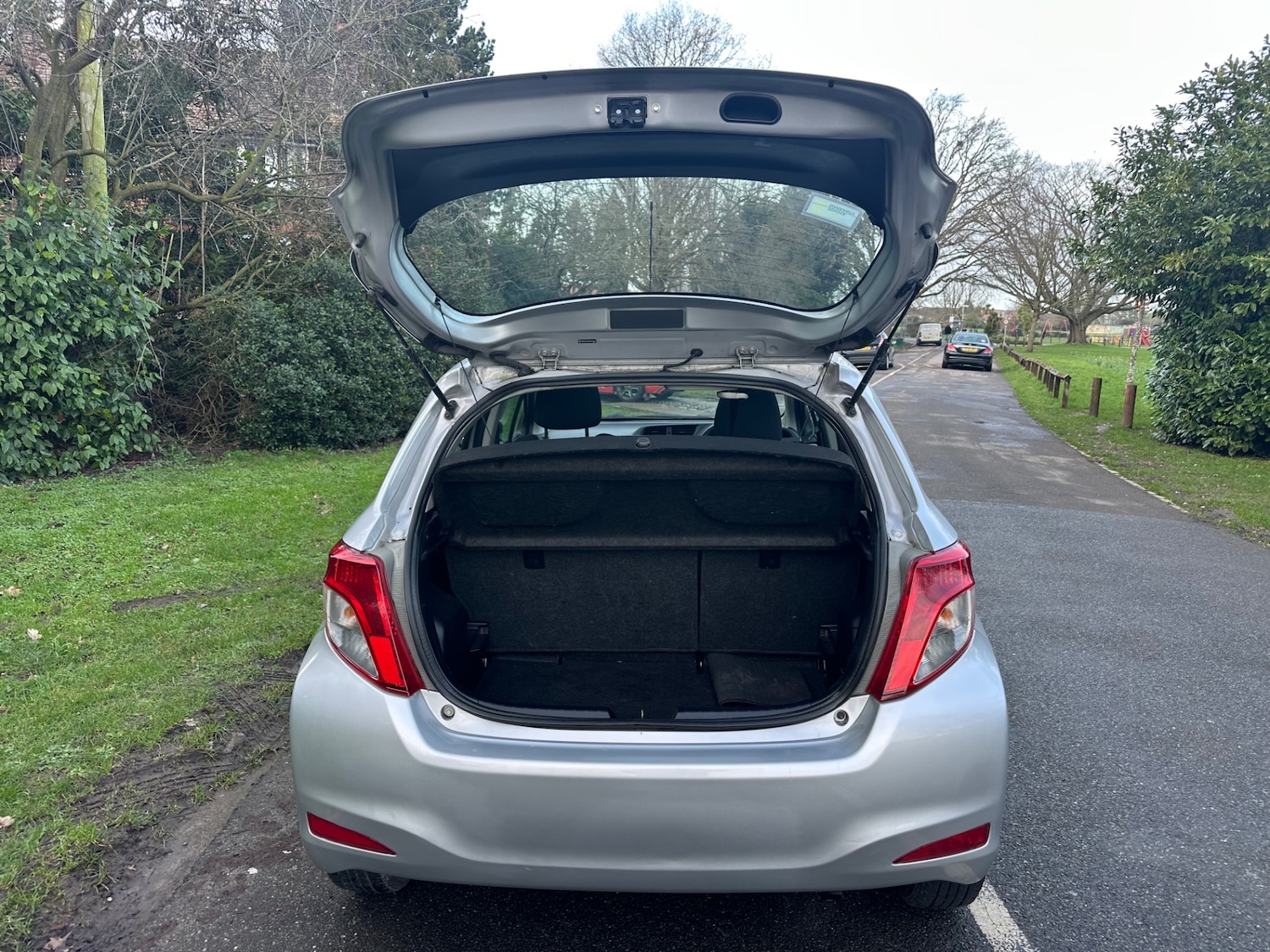 Used Toyota Yaris 2012 for sale - 77385631: Photo 26