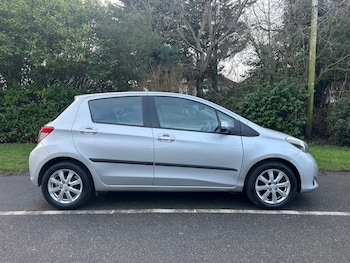 Used Toyota Yaris 2012 for sale - 77385631: Photo