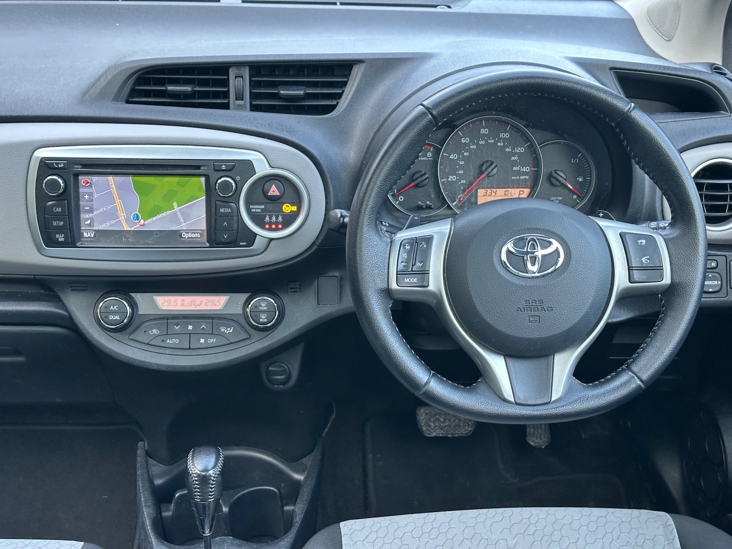 Used Toyota Yaris 2012 for sale - 77385631: Photo 6