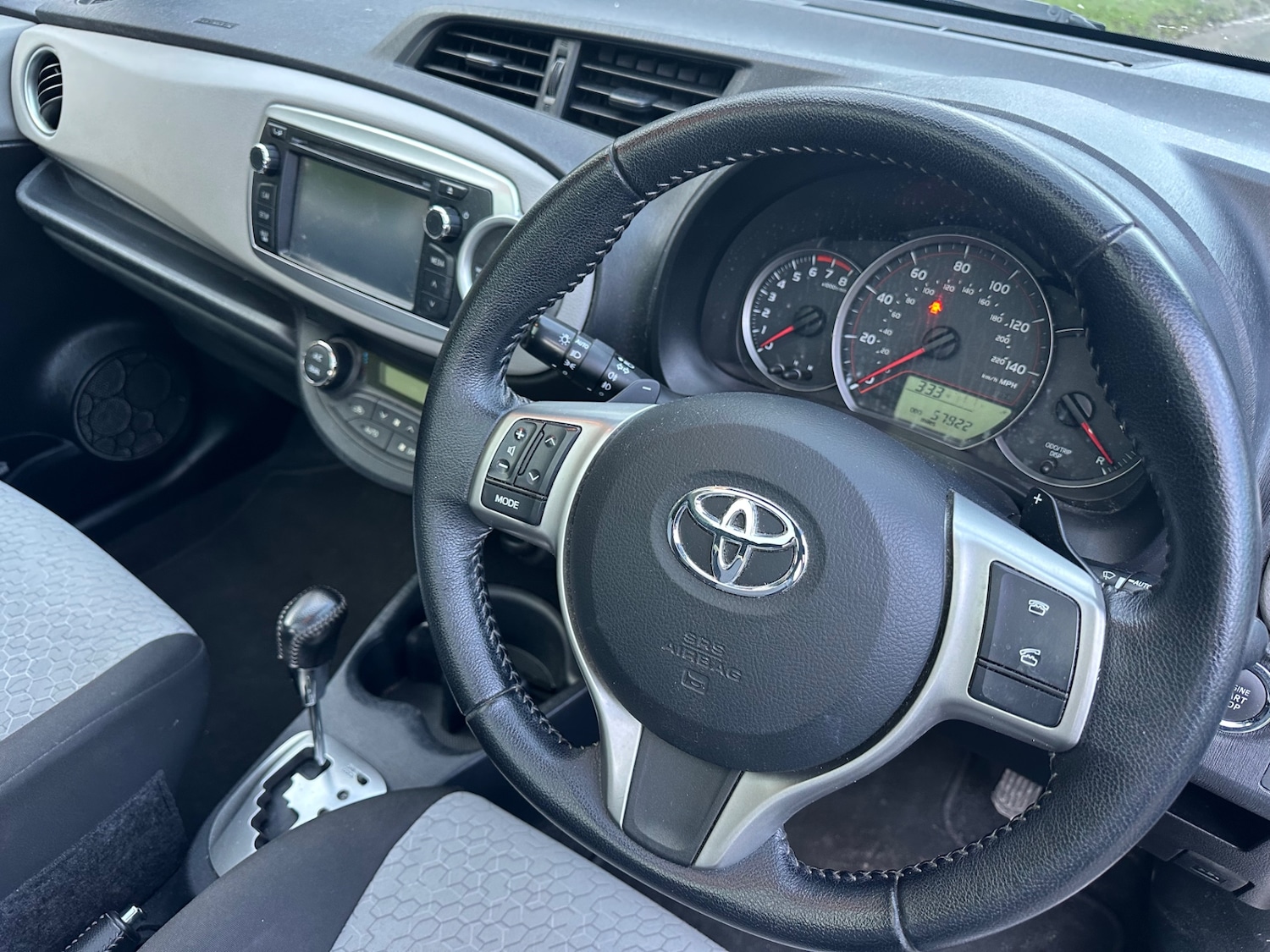 Used Toyota Yaris 2012 for sale - 77385631: Photo 7