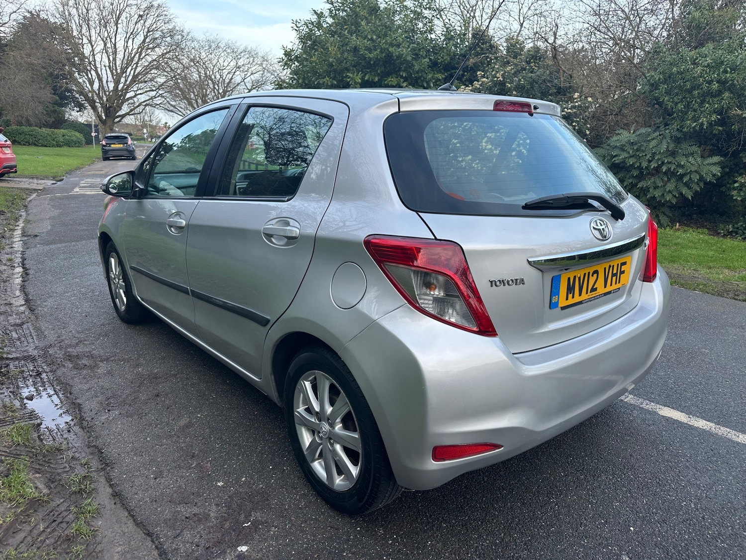 Used Toyota Yaris 2012 for sale - 77385631: Photo 8