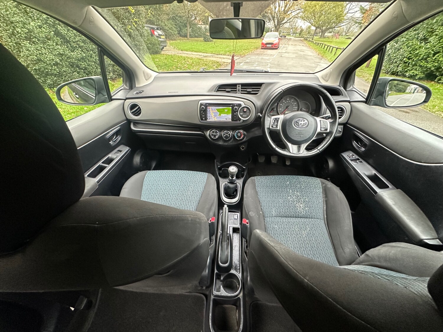 Used Toyota Yaris 2013 for sale - 76685252: Photo 21