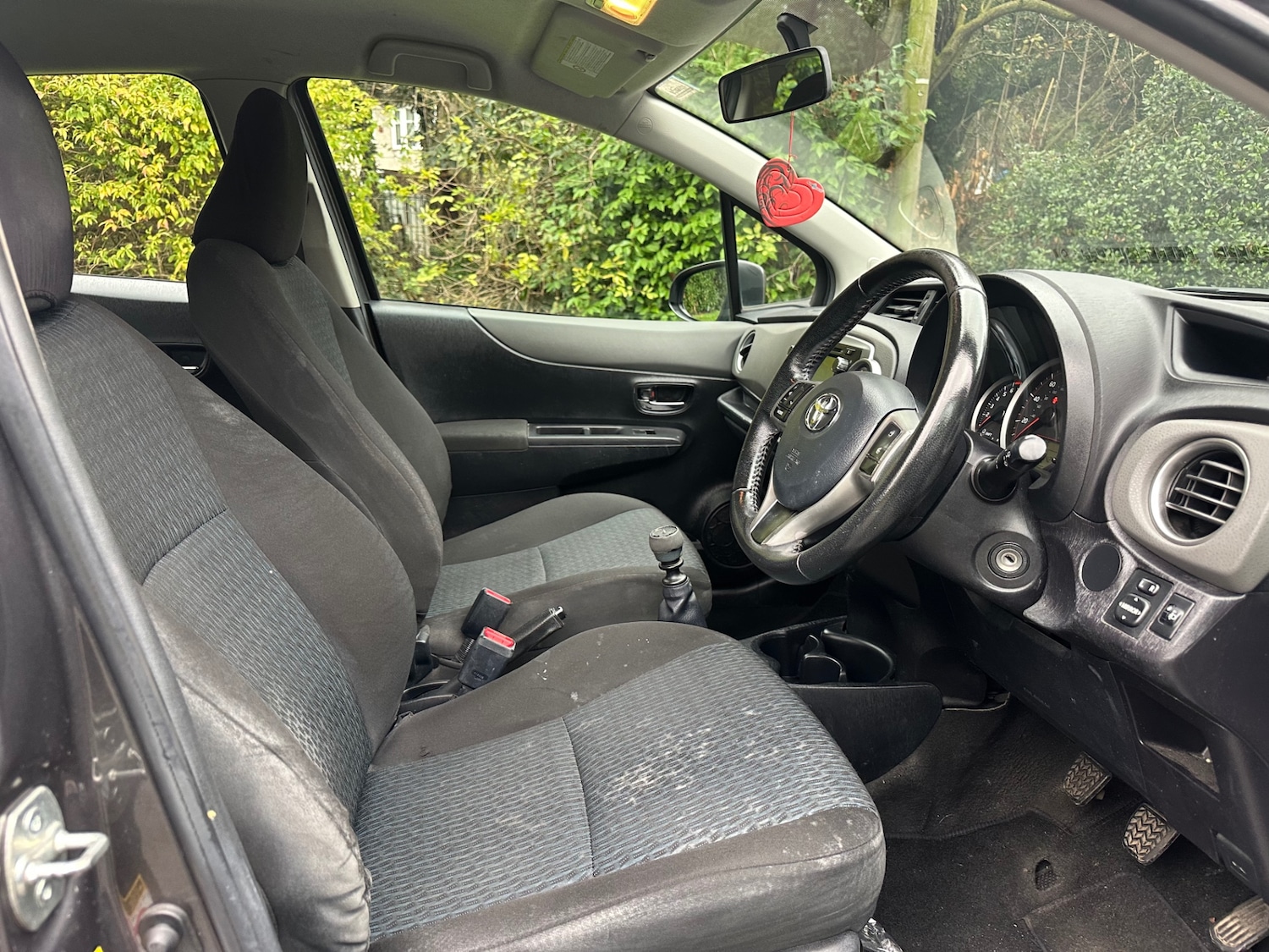 Used Toyota Yaris 2013 for sale - 76685252: Photo 9