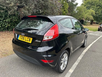 Used Ford Fiesta 2016 for sale - 78600045: Photo