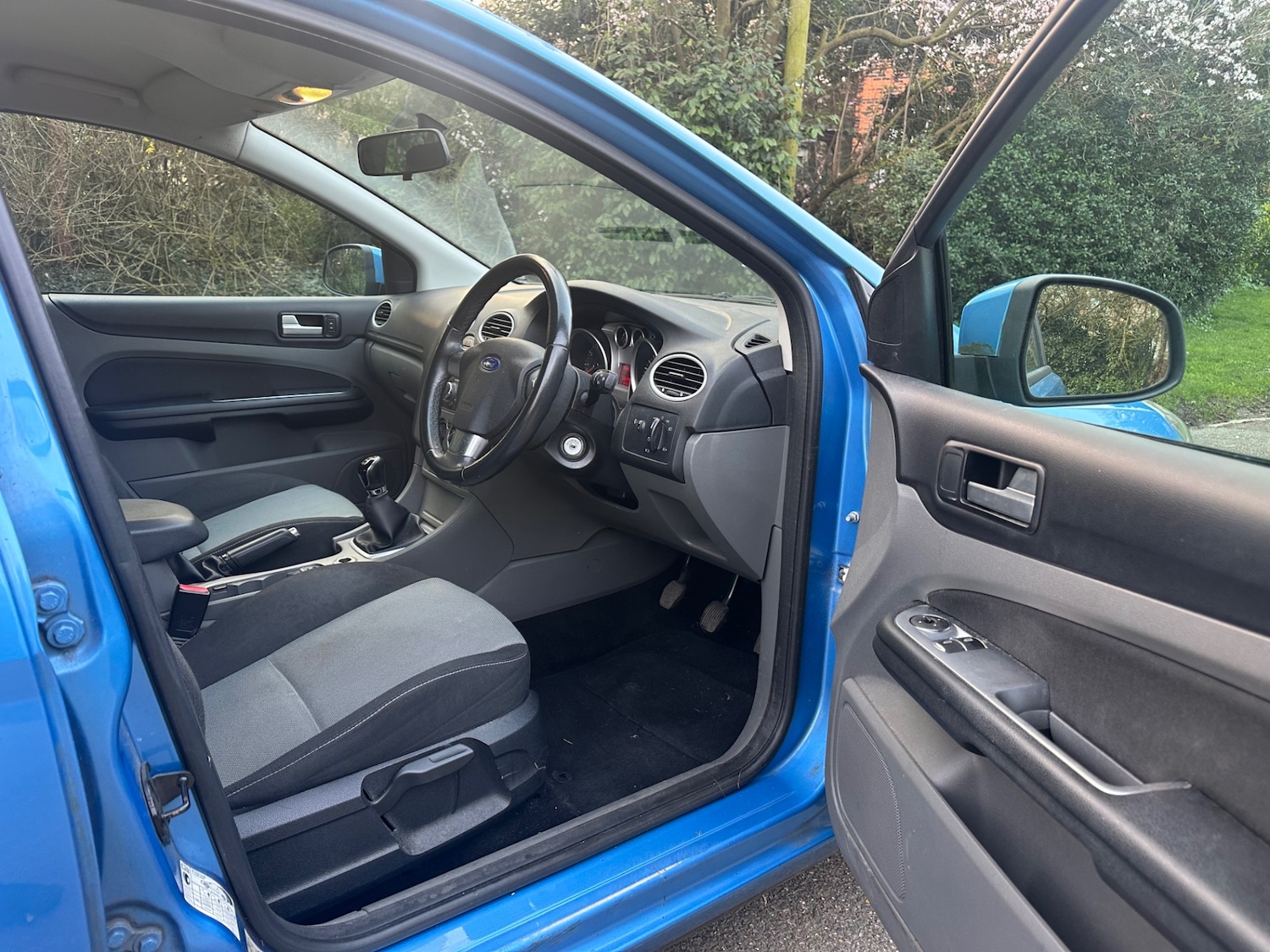 Used Ford Focus 2010 for sale - 77767060: Photo 24