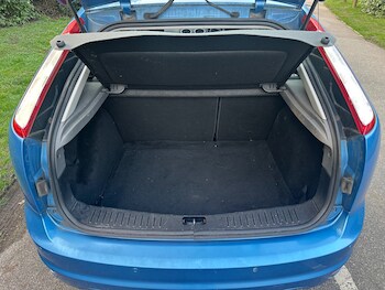 Used Ford Focus 2010 for sale - 77767060: Photo