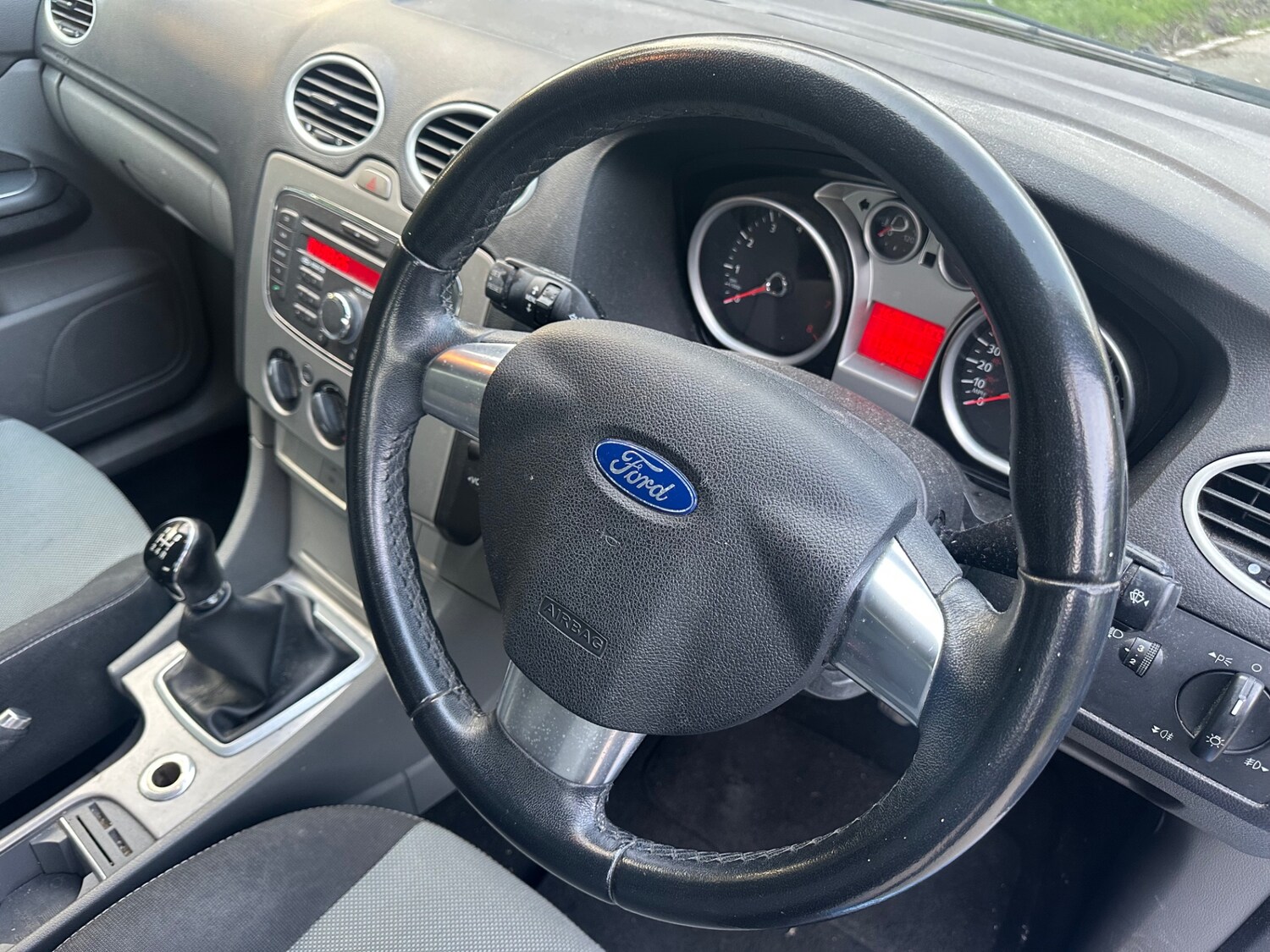 Used Ford Focus 2010 for sale - 77767060: Photo 9