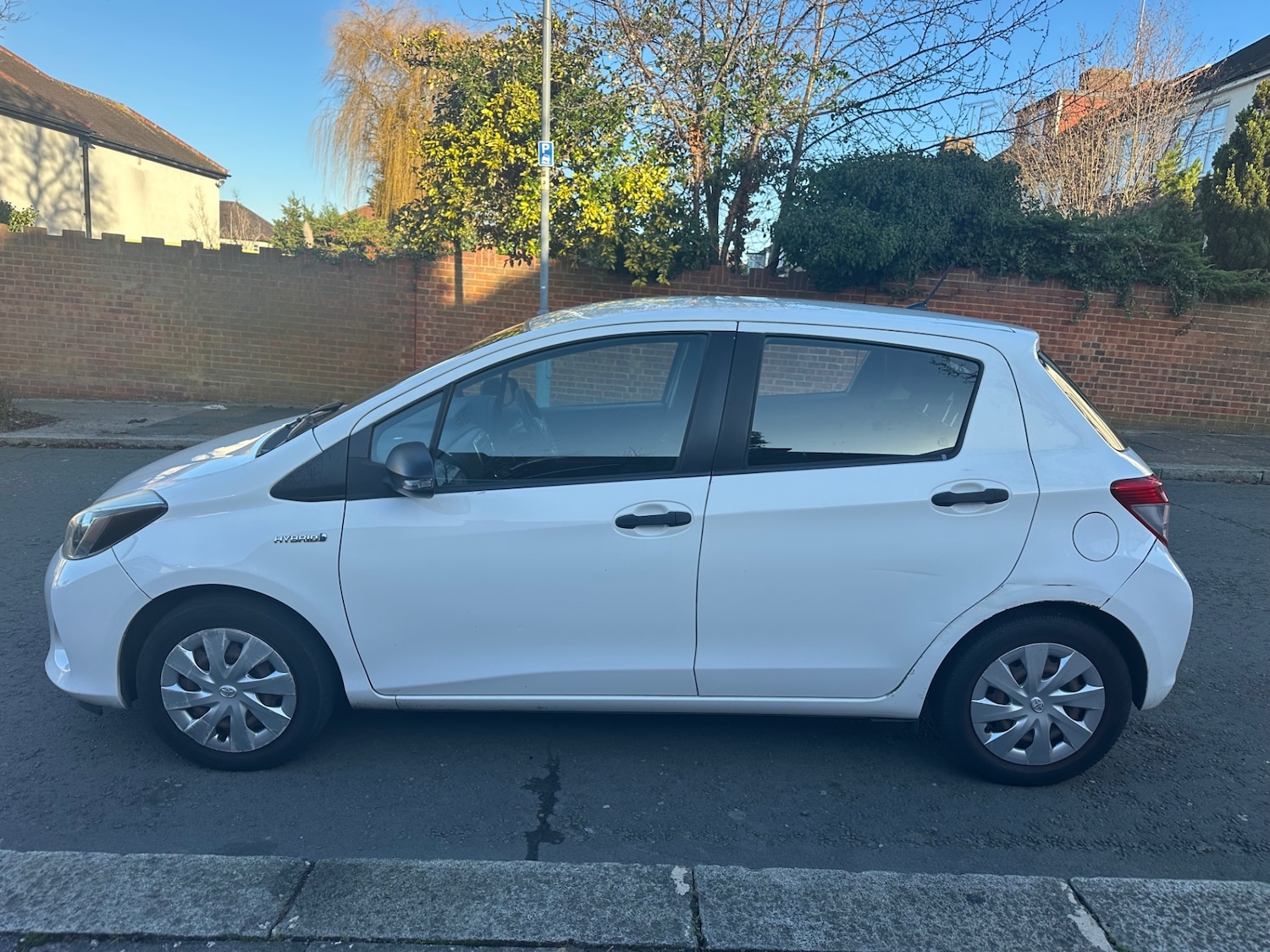 Used Toyota Yaris 2012 for sale - 77055571: Photo 4