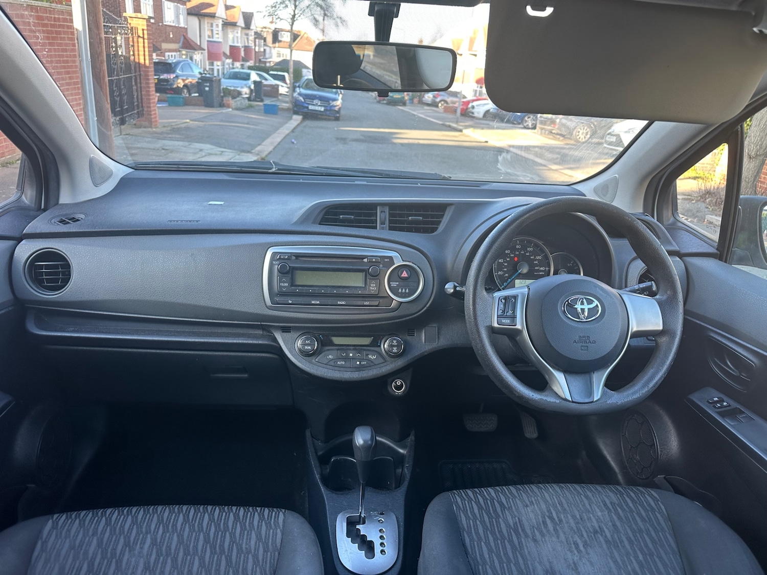 Used Toyota Yaris 2012 for sale - 77055571: Photo 8