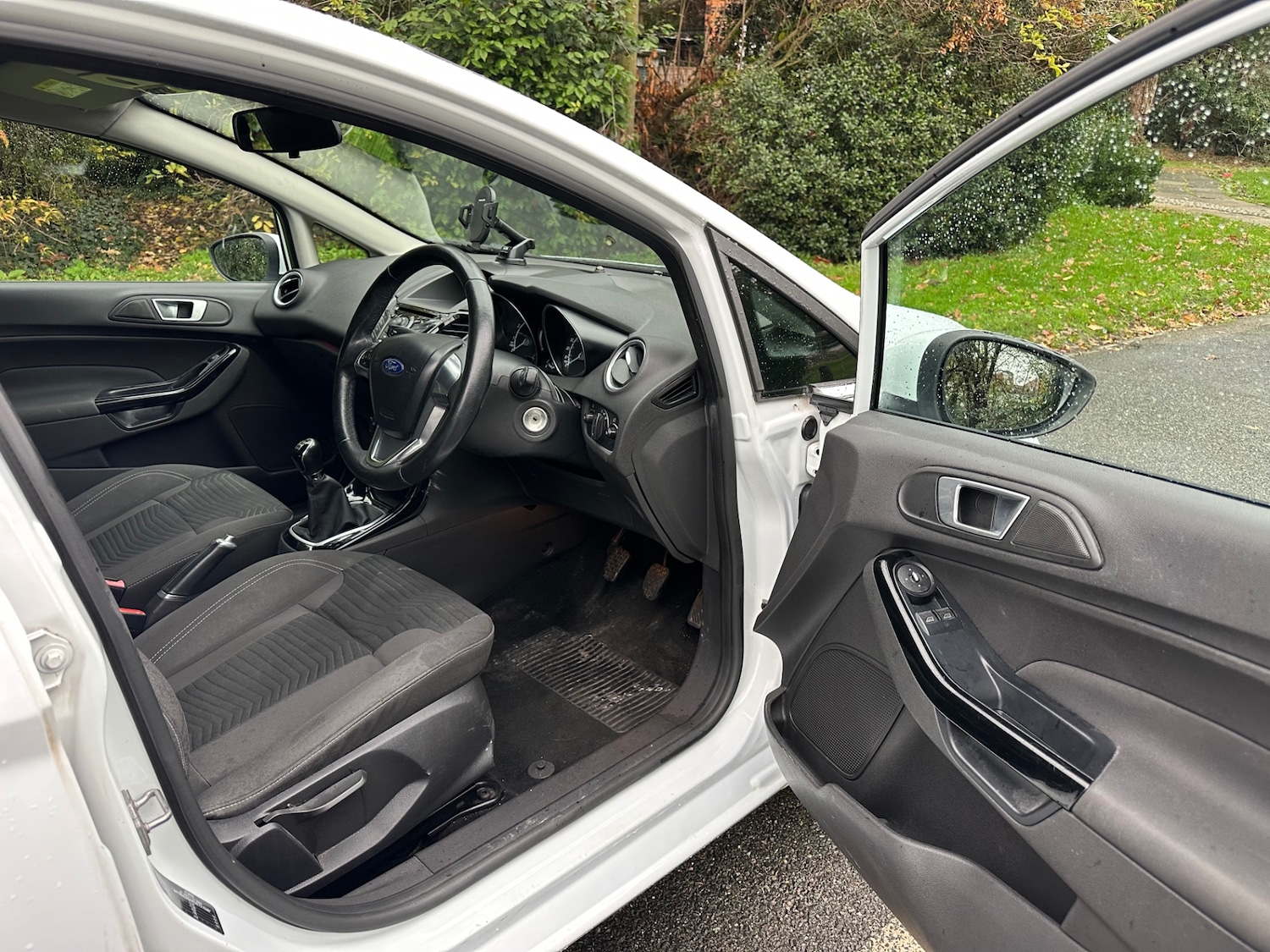 Used Ford Fiesta 2014 for sale - 76756922: Photo 21