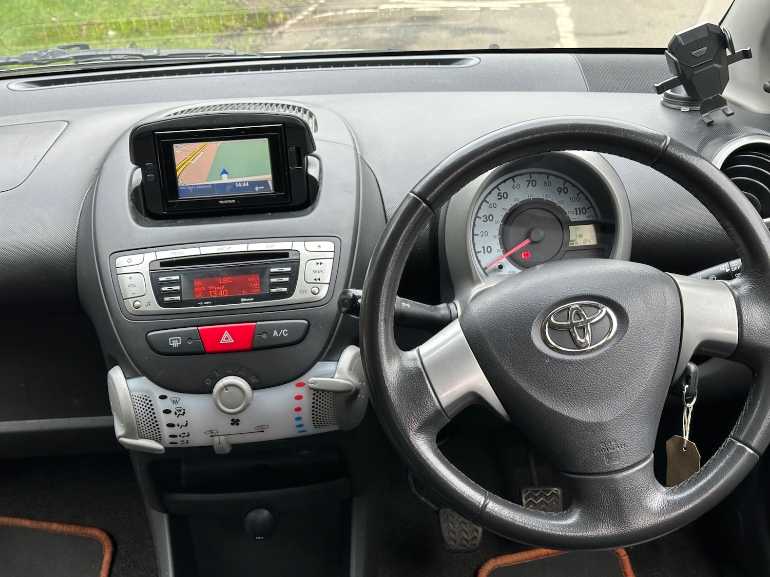 Used Toyota AYGO 2013 for sale - 77329305: Photo 13