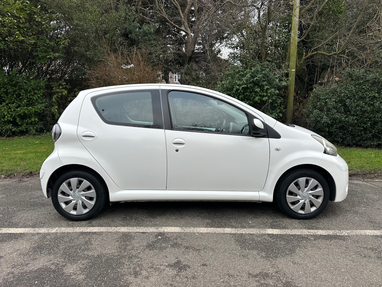 Used Toyota AYGO 2013 for sale - 77329305: Photo 2