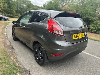 Used Ford Fiesta 2016 for sale - 75617171: Photo