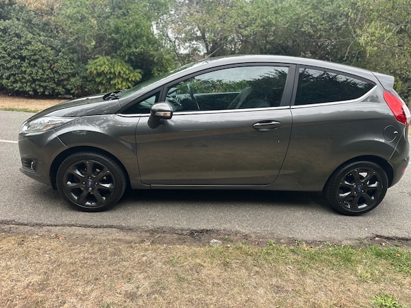 Used Ford Fiesta 2016 for sale - 75617171: Photo 9