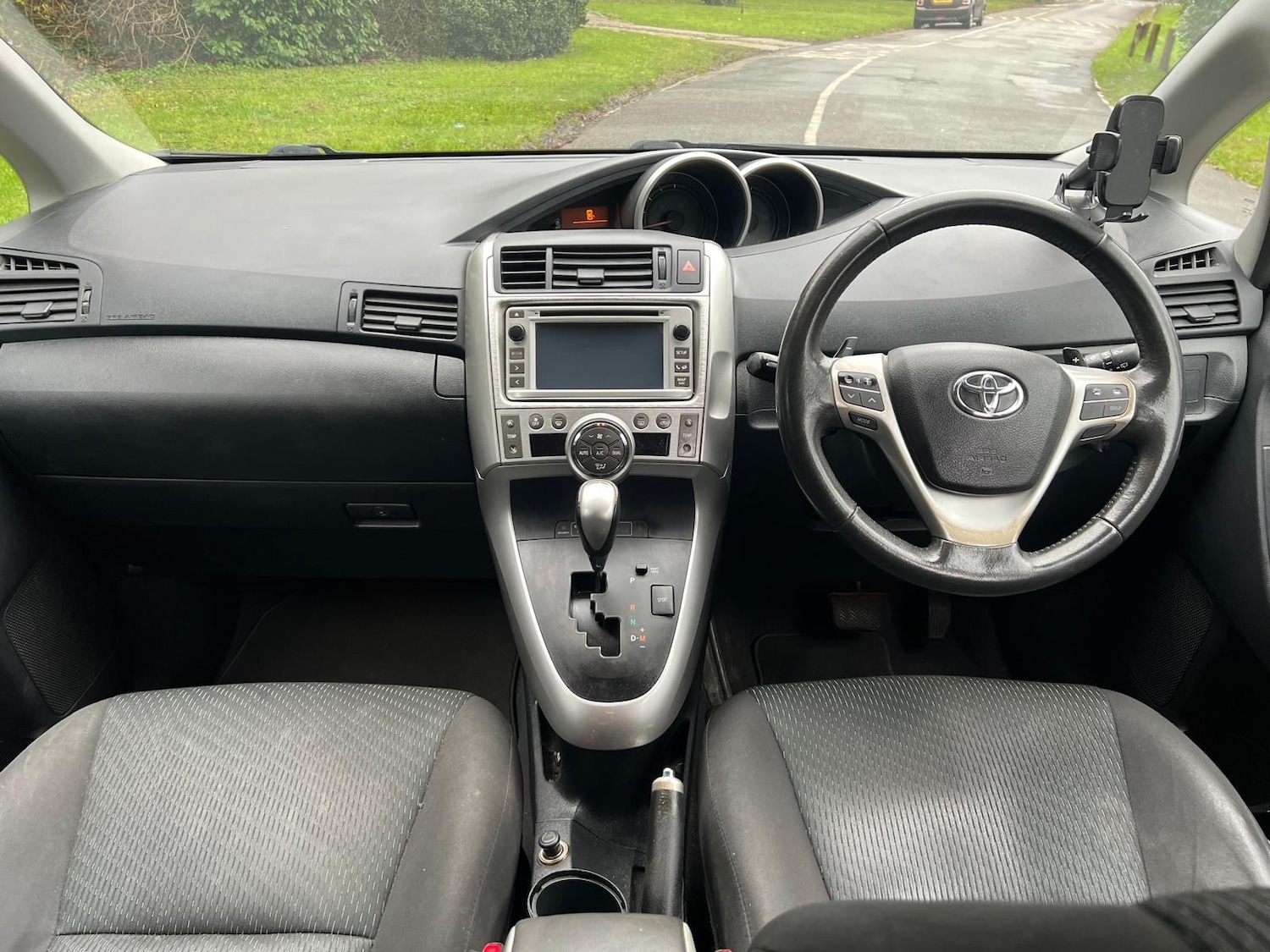 Used Toyota Verso 2013 for sale - 77140962: Photo 5