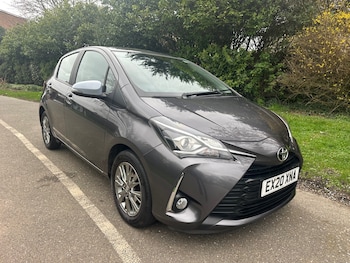 Used Toyota Yaris 2020 for sale - 77848199: Photo