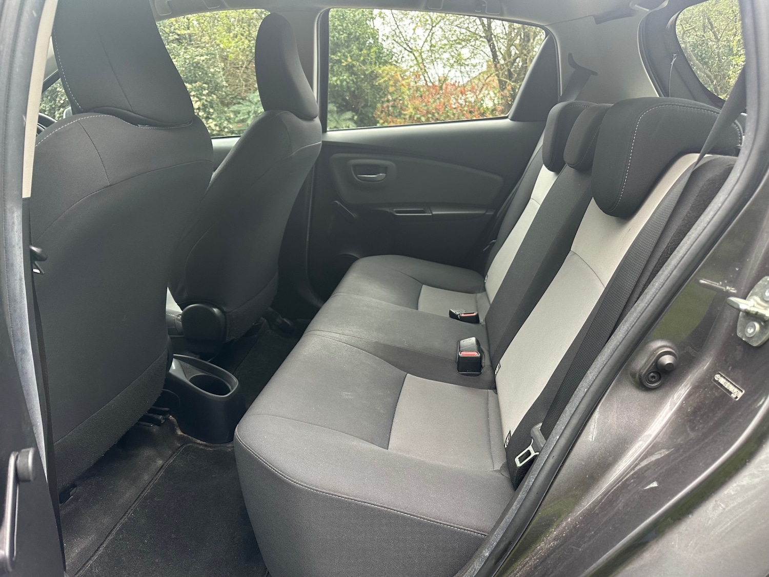 Used Toyota Yaris 2020 for sale - 77848199: Photo 27