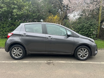 Used Toyota Yaris 2020 for sale - 77848199: Photo