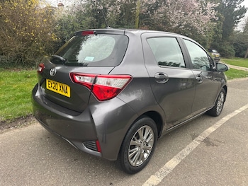 Used Toyota Yaris 2020 for sale - 77848199: Photo