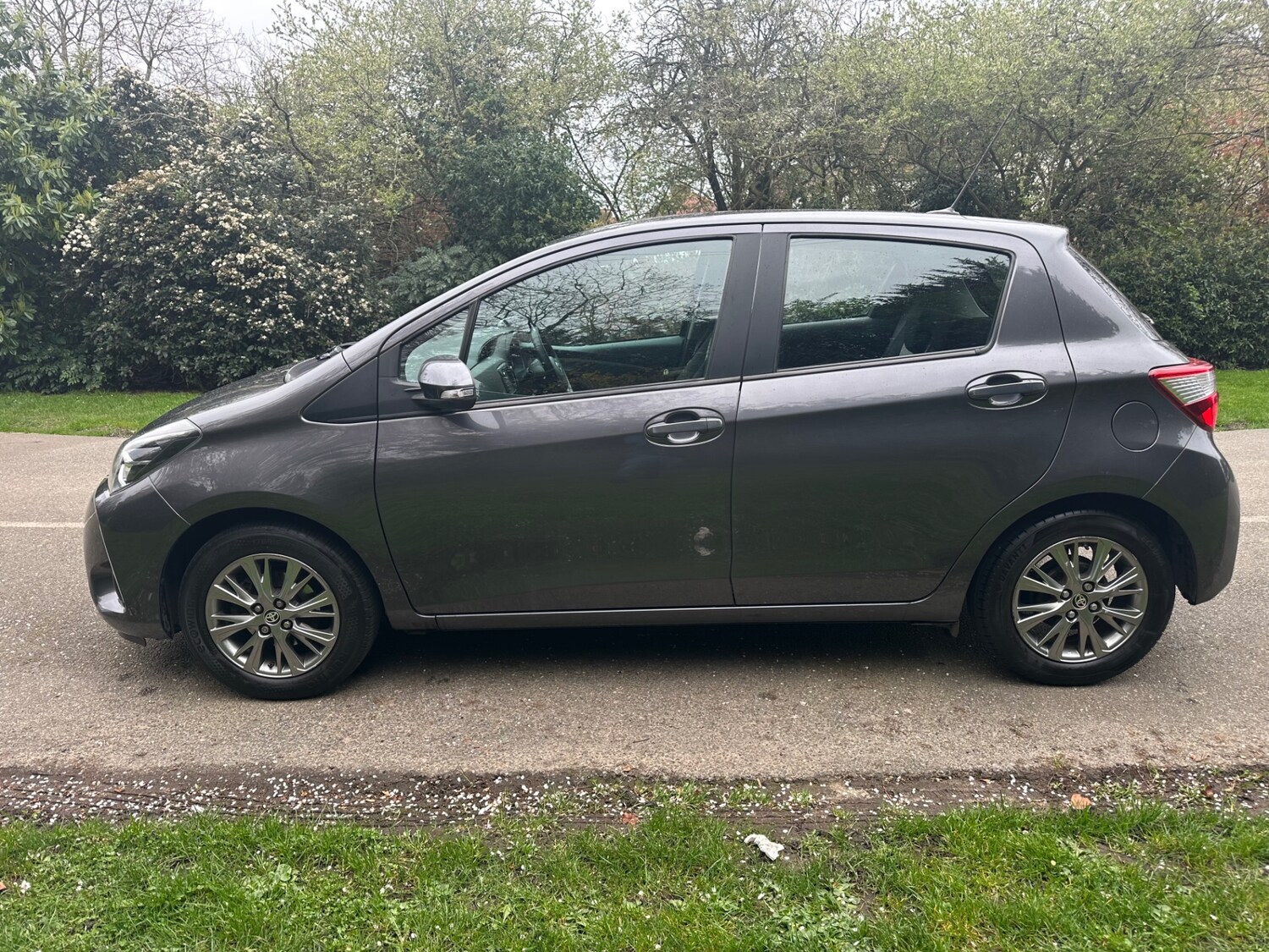 Used Toyota Yaris 2020 for sale - 77848199: Photo 6