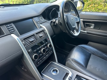 Used Land Rover Discovery Sport 2017 for sale - 78546160: Photo
