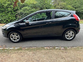 Used Ford Fiesta 2016 for sale - 77409933: Photo