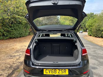 Used Volkswagen Golf 2018 for sale - 79656705: Photo