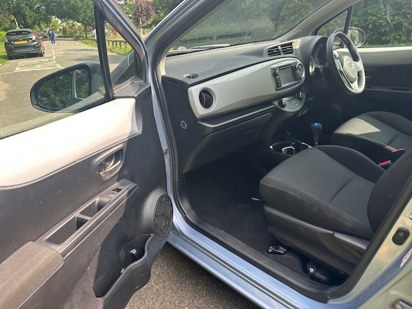 Used Toyota Yaris 2013 for sale - 74821421: Photo 18